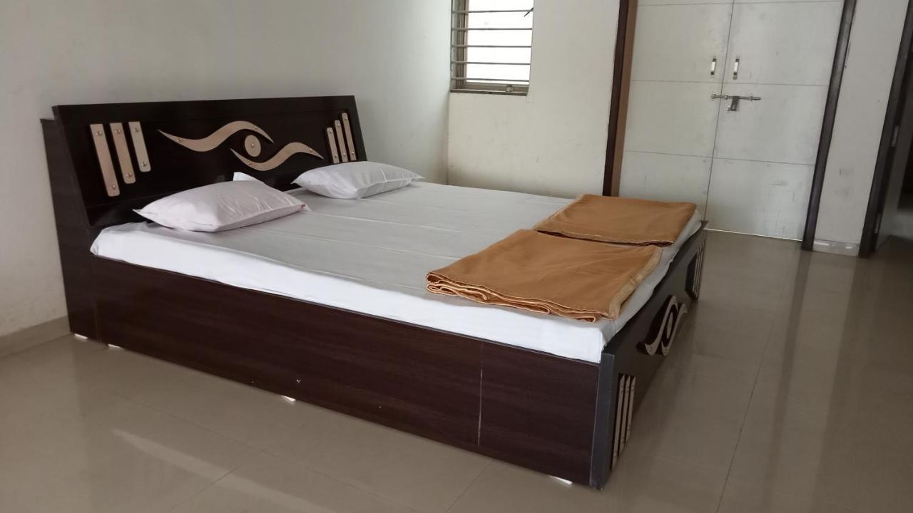 Swami Home Stay Колхапур Экстерьер фото